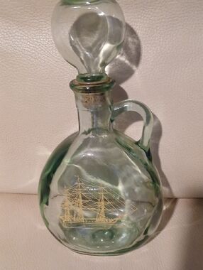 Beautiful Vintage Green Decanter.